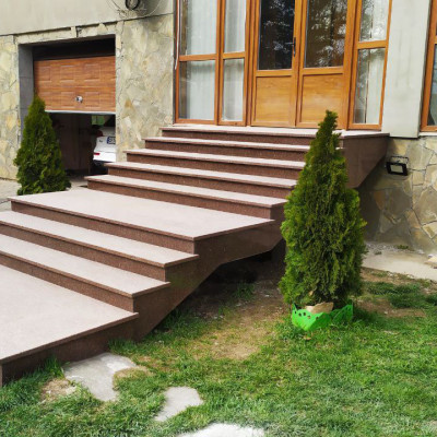 Лестница из гранита Л-22